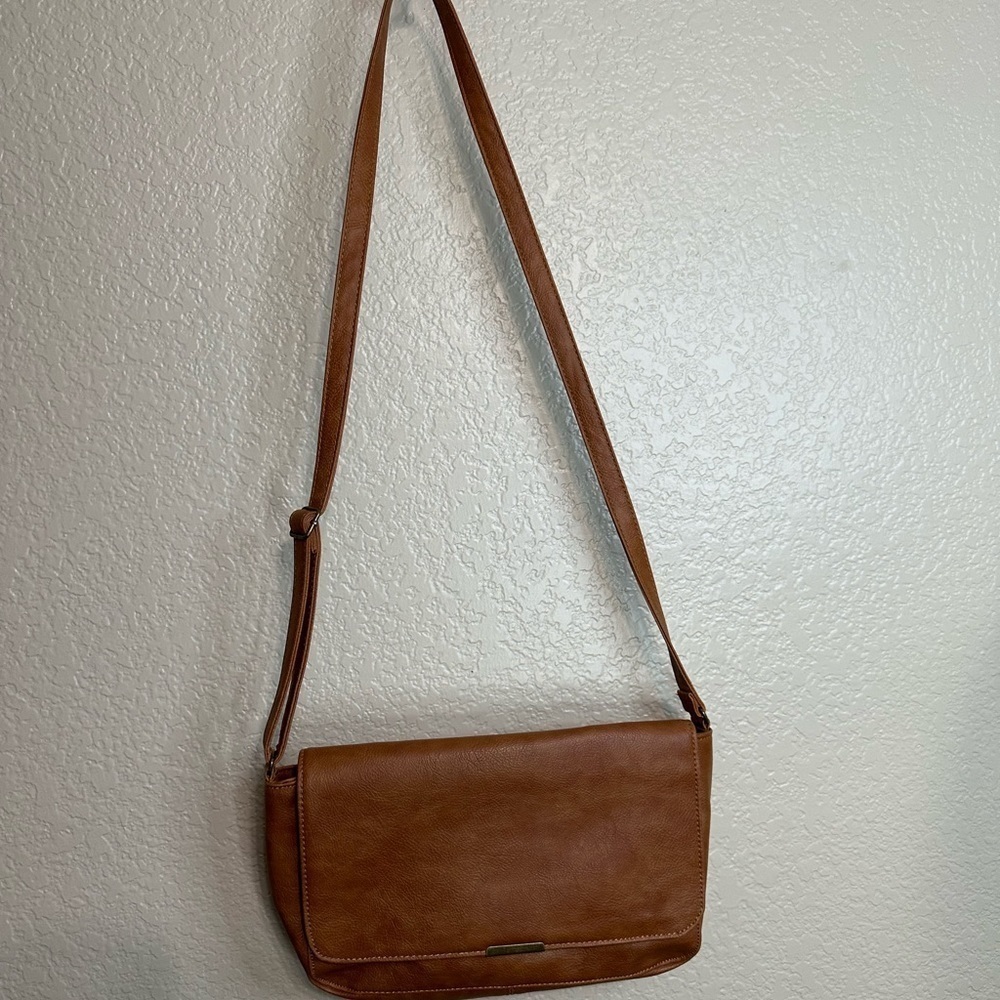 Thirtyone messenger bag light brown EUC lightweight bohemian women’s casual wear